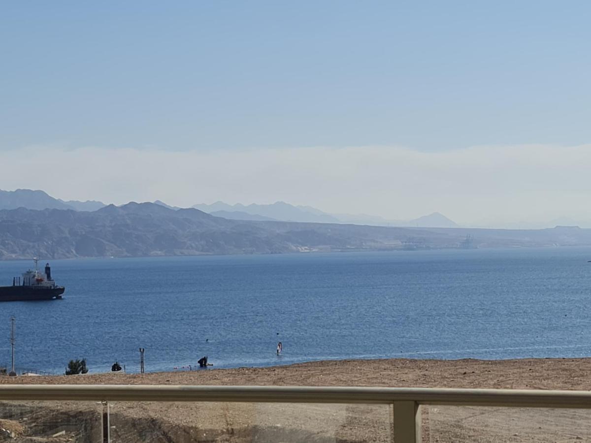 Top-Luxury Exclusive Аpt With Jacuzzi In Front Of The Sea Eilat Exterior photo