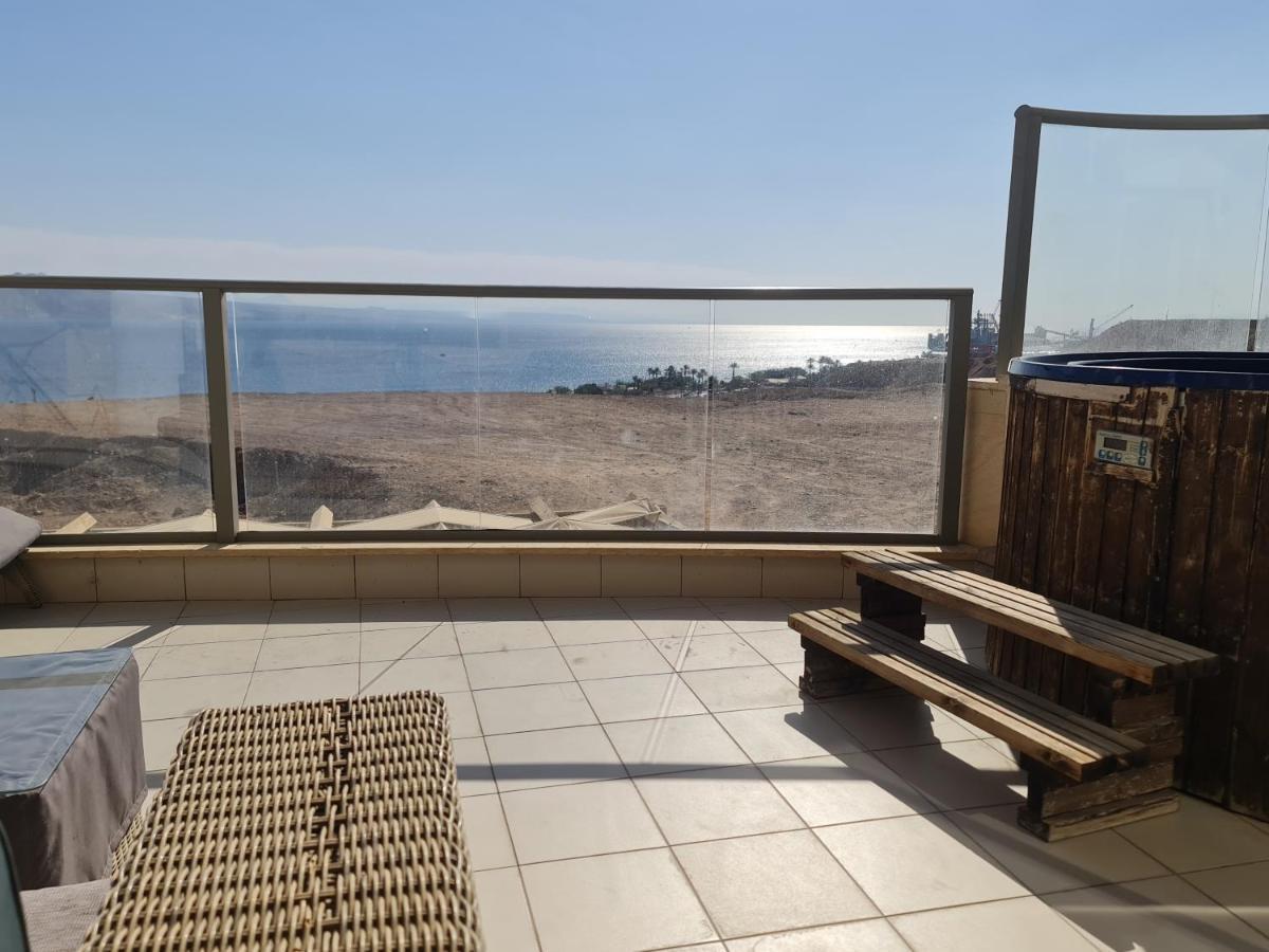 Top-Luxury Exclusive Аpt With Jacuzzi In Front Of The Sea Eilat Exterior photo